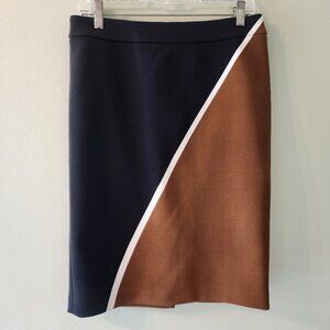 Ann Taylor navy/tan skirt, Size 6, Like New